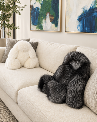 Fox Fur Bunny - Sofa Jewelery
